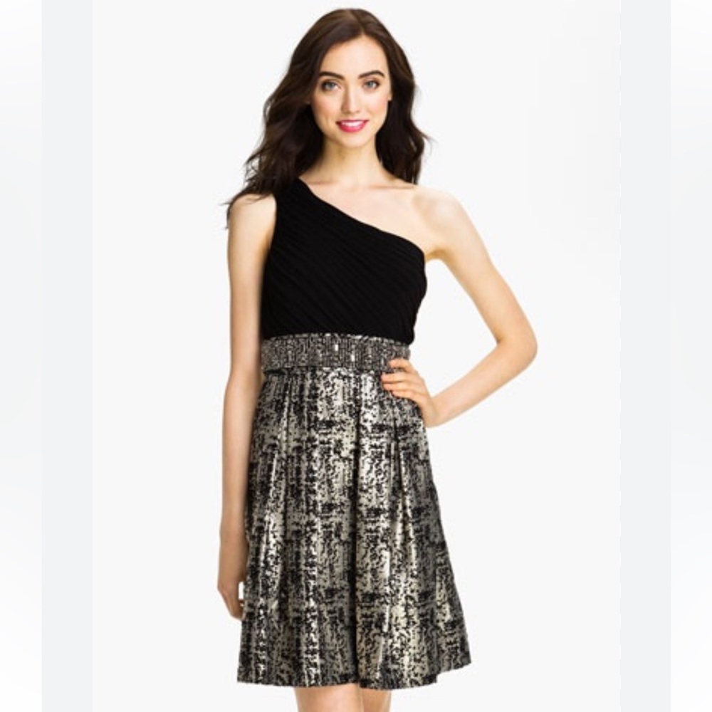Eliza J One Shoulder Black and Gold Cocktail dress size 6